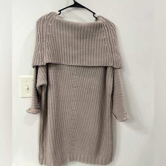 Umgee Oversized Mauve Cowl Neck Off the Shoulders Comfort Sweater Size Large - Picture 3 of 6